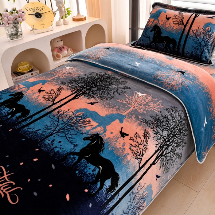 91家纺网 家纺一手货源 找家纺 绒品荟家纺 2025新款加厚牛奶绒三件套金貂绒法莱绒冬季床单款床笠款学生宿舍单人三件套天马行空