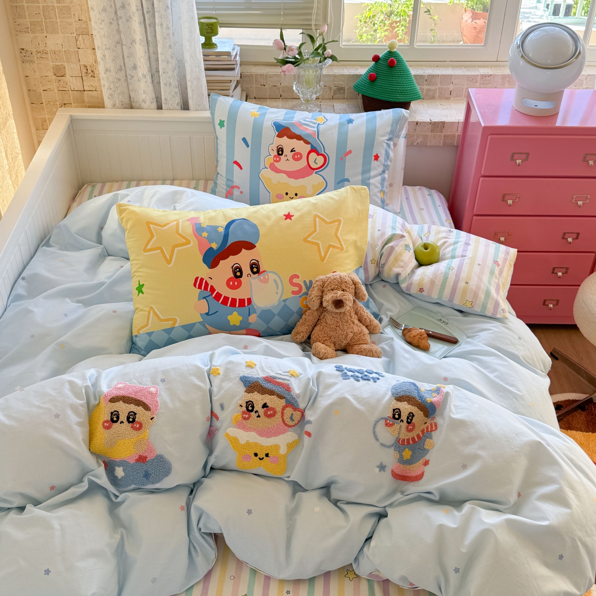 91家纺网 家纺一手货源 找家纺 （总）柚子YOUTH 2025新款全棉A类母婴级卡通绣花四件套,吹泡泡,汉堡小猫,马上有钱,女孩的礼物,小狗面包,月亮船