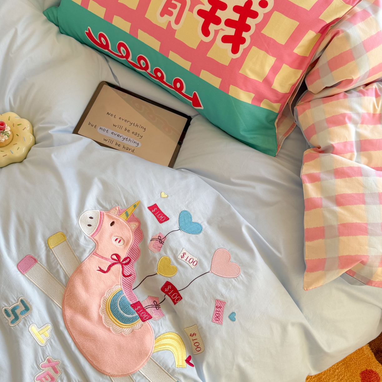 91家纺网 家纺一手货源 找家纺 柚子YOUTH 2025新款全棉A类母婴级卡通绣花四件套 马上有钱