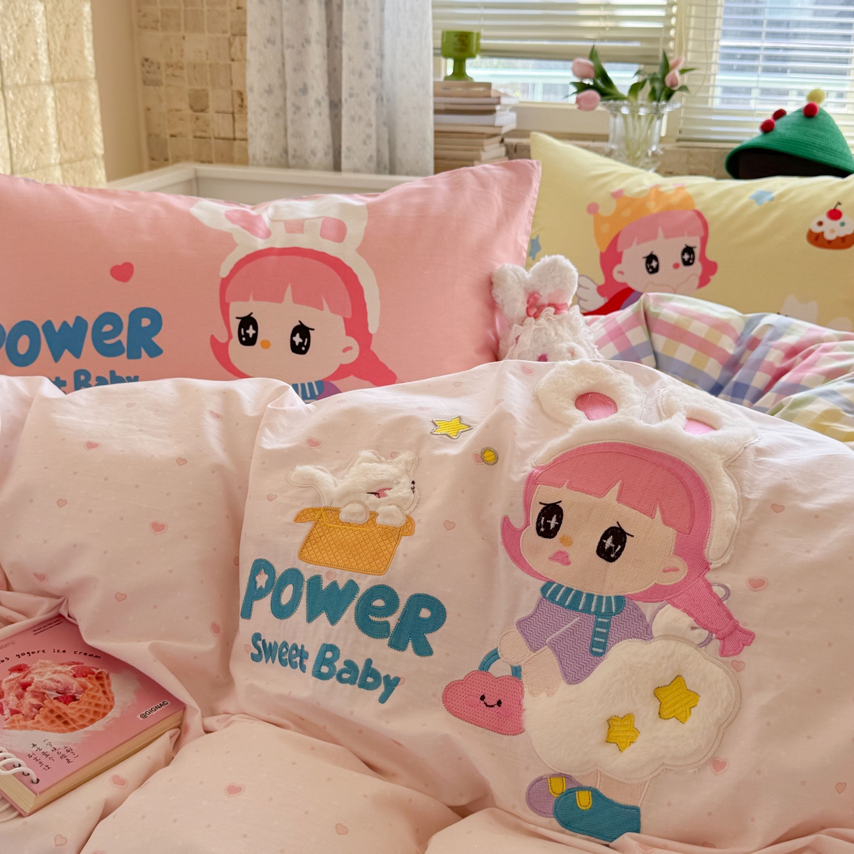 91家纺网 家纺一手货源 找家纺 柚子YOUTH 2025新款全棉A类母婴级卡通绣花四件套 女孩的礼物