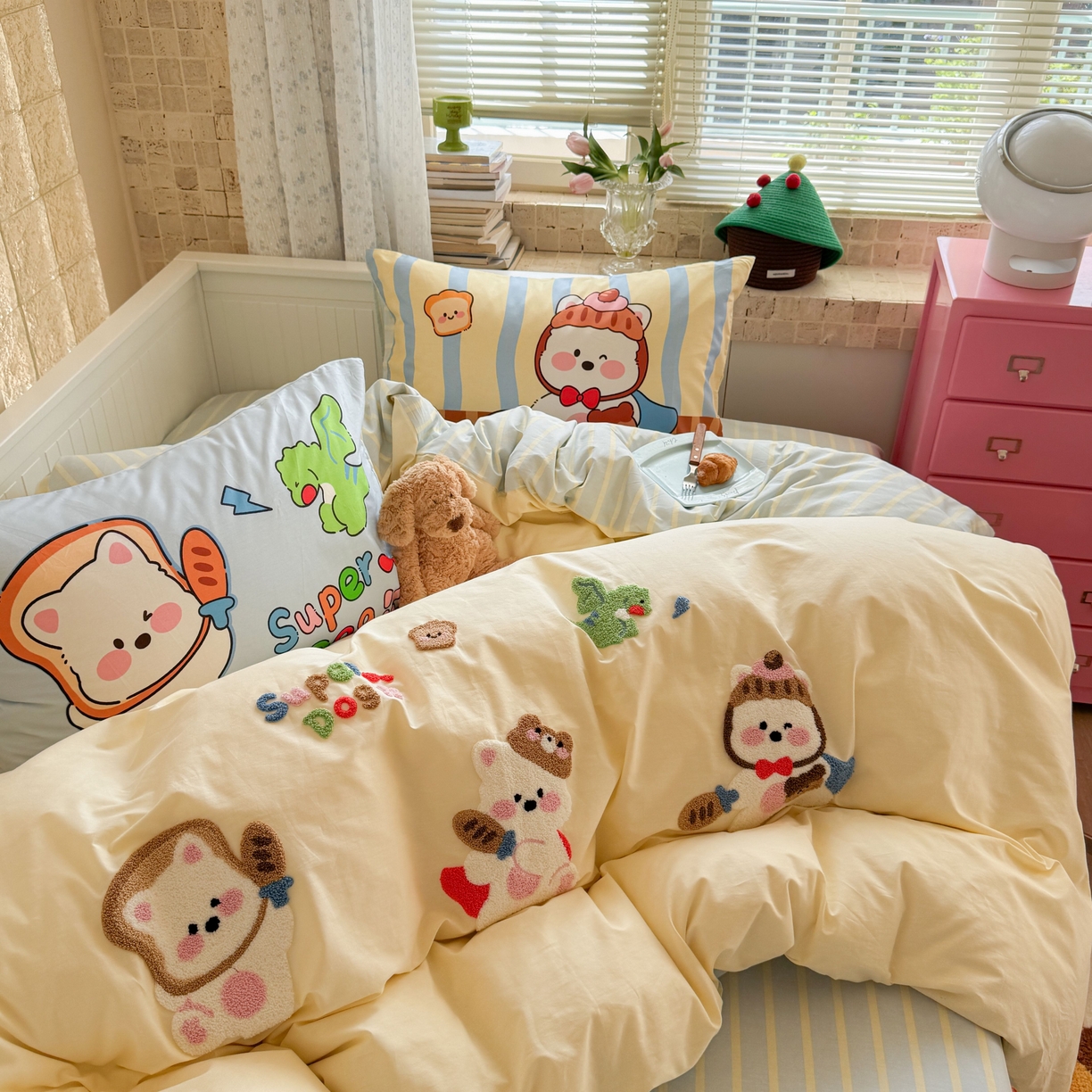 91家纺网 家纺一手货源 找家纺 柚子YOUTH 2025新款全棉A类母婴级卡通绣花四件套 小狗面包