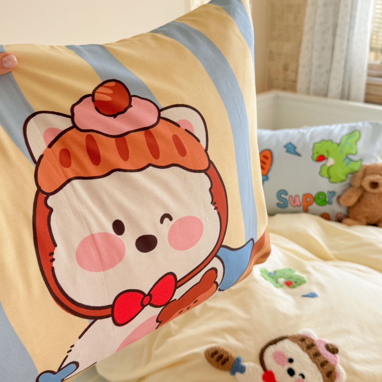 91家纺网 家纺一手货源 找家纺 柚子YOUTH 2025新款全棉A类母婴级卡通绣花四件套 小狗面包