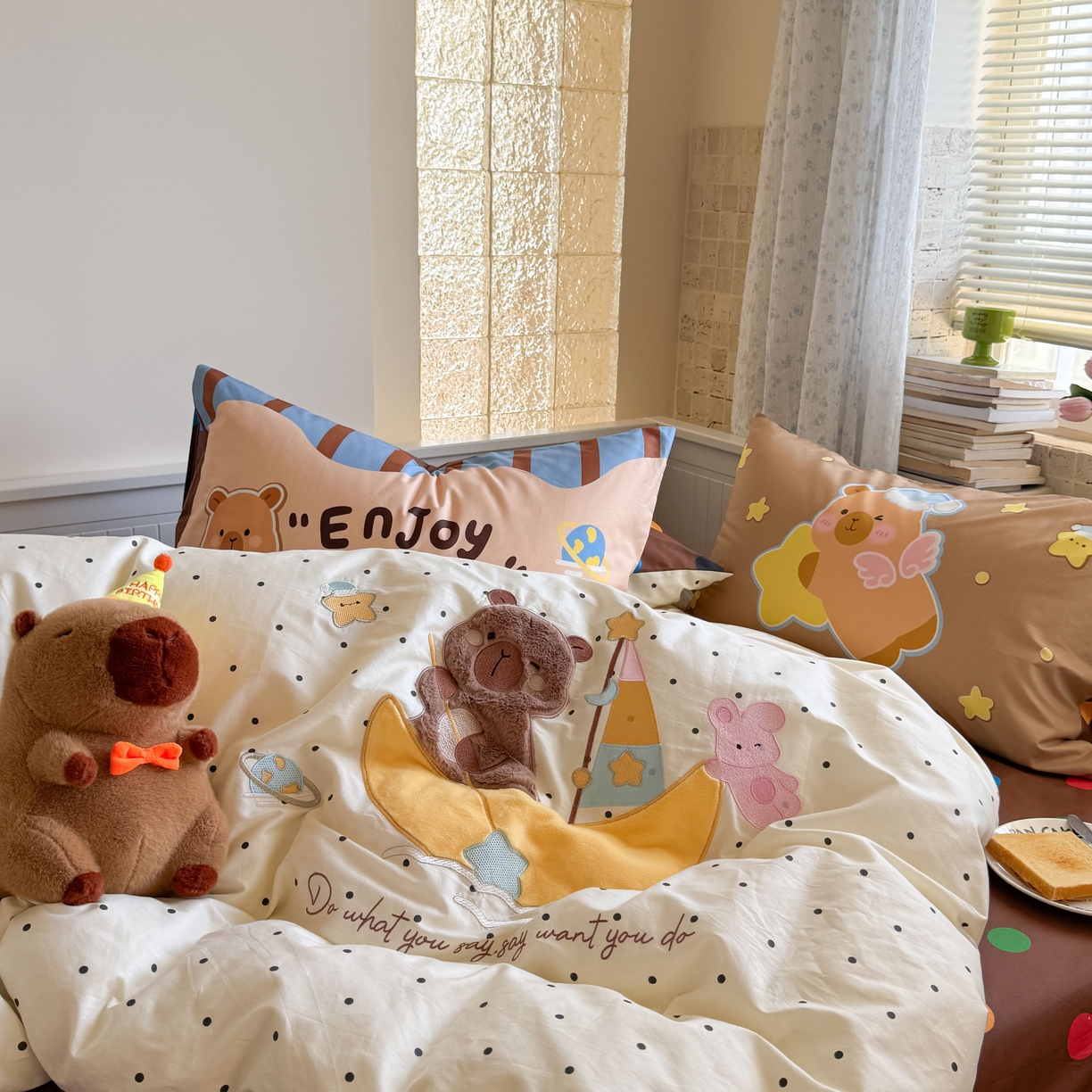 91家纺网 家纺一手货源 找家纺 柚子YOUTH 2025新款全棉A类母婴级卡通绣花四件套 月亮船