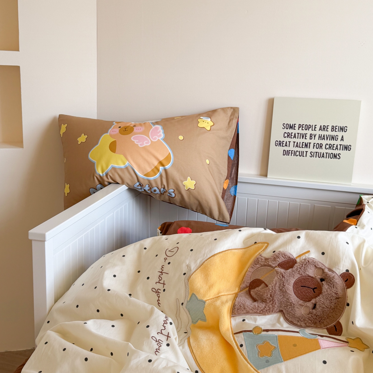 91家纺网 家纺一手货源 找家纺 柚子YOUTH 2025新款全棉A类母婴级卡通绣花四件套 月亮船