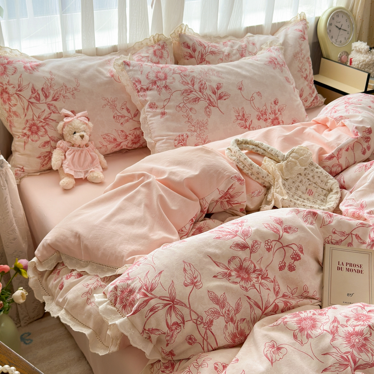 91家纺网 家纺一手货源 找家纺 简宜家居（朝初家纺） 2025新款全棉磨毛蕾丝花边四件套 花蔓-红