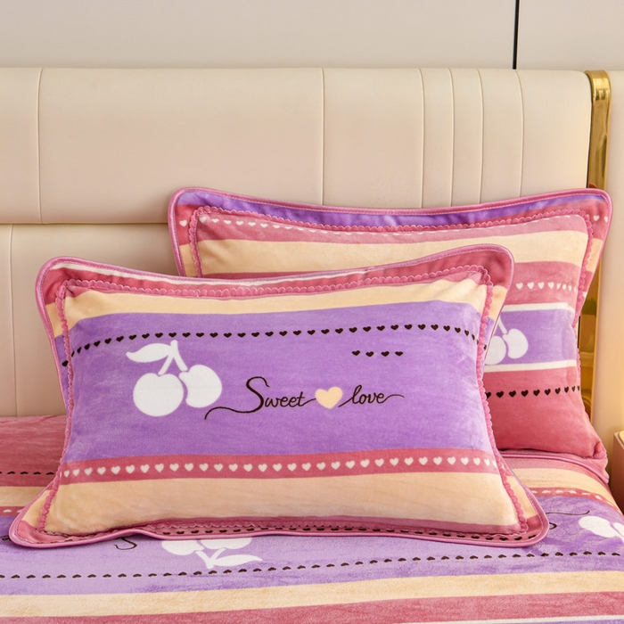 91家纺网 家纺一手货源 找家纺 绒品荟家纺 2025新款8.5斤加厚牛奶绒金貂绒法莱绒四件套三件套冬季法兰绒床裙款高克重恋语