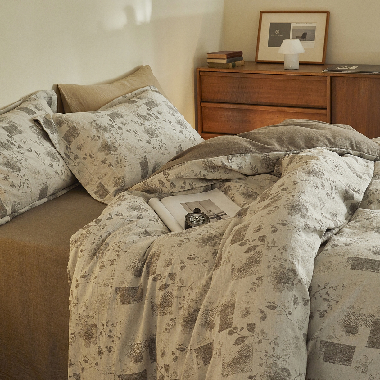 91家纺网 家纺一手货源 找家纺 （总）梦享生活家居 2025新款高级轻奢色织双层纱大提花棉麻四件套