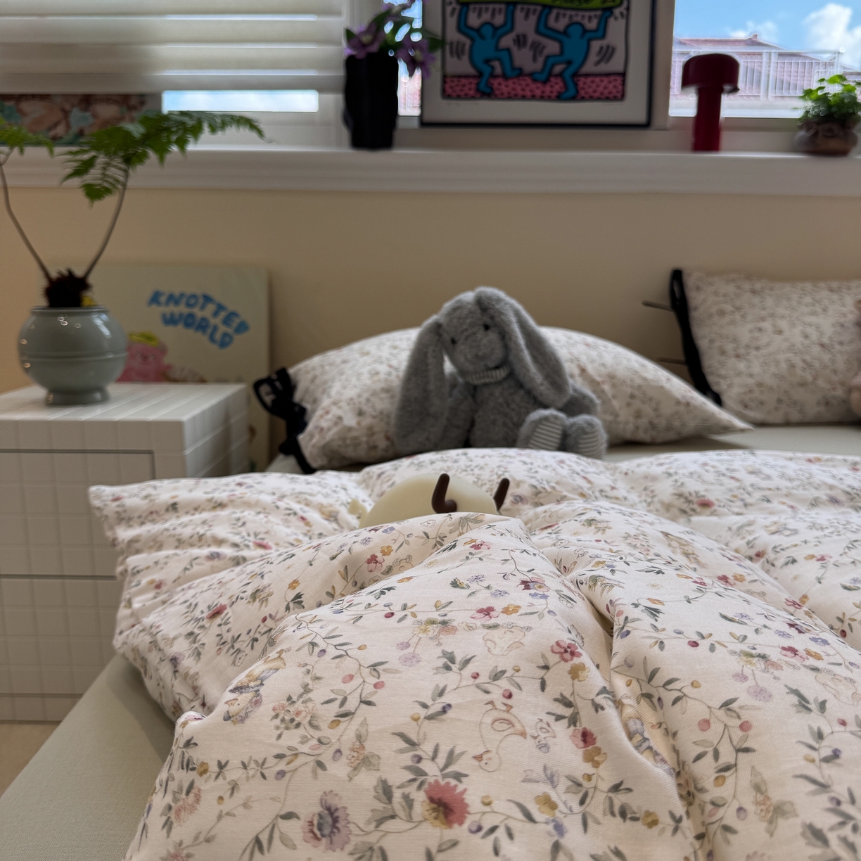 91家纺网 家纺一手货源 找家纺 慕尚家纺 2025新款全棉母婴级双层纱四件套 蝴蝶结绑带款-花丛小鸭