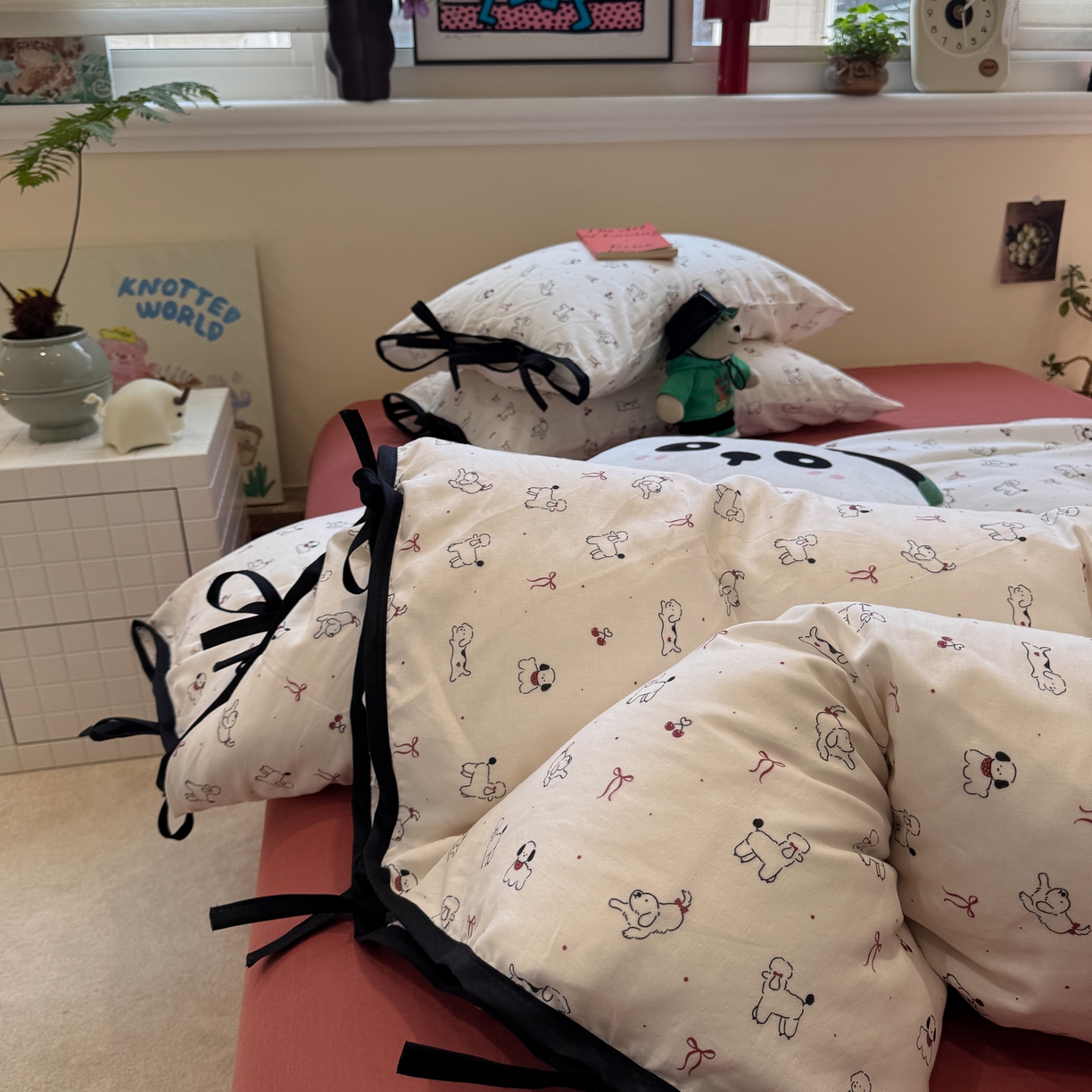 91家纺网 家纺一手货源 找家纺 慕尚家纺 2025新款全棉母婴级双层纱四件套 蝴蝶结绑带款-小狗和羊驼