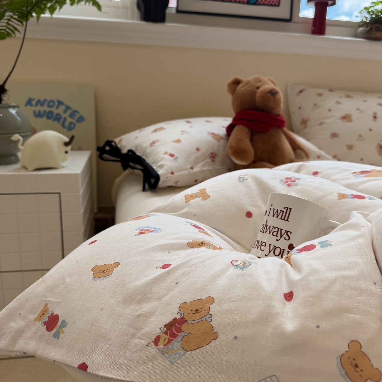 91家纺网 家纺一手货源 找家纺 慕尚家纺 2025新款全棉母婴级双层纱四件套 蝴蝶结绑带款-小熊蛋糕