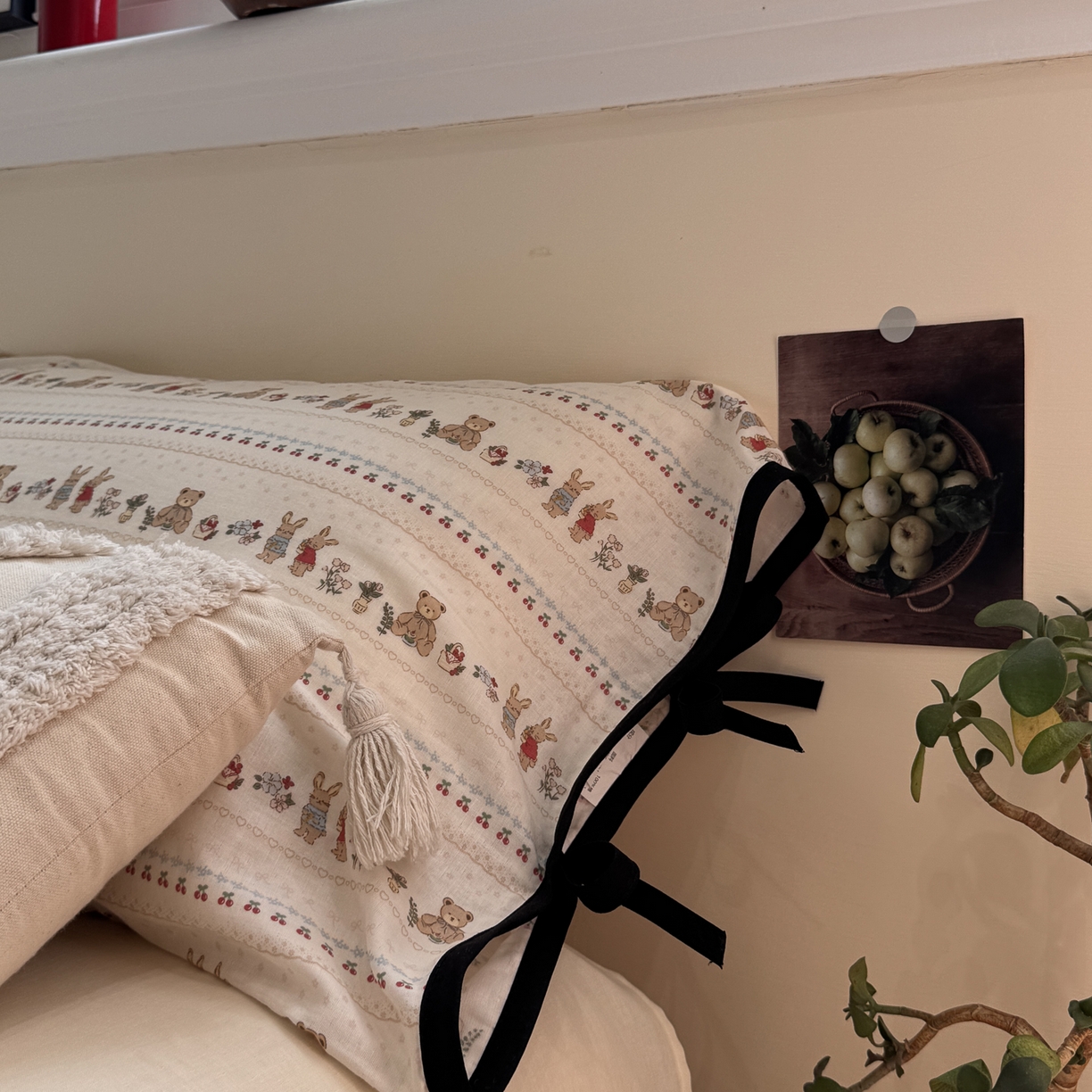 91家纺网 家纺一手货源 找家纺 慕尚家纺 2025新款全棉母婴级双层纱四件套 蝴蝶结绑带款-小熊和兔子