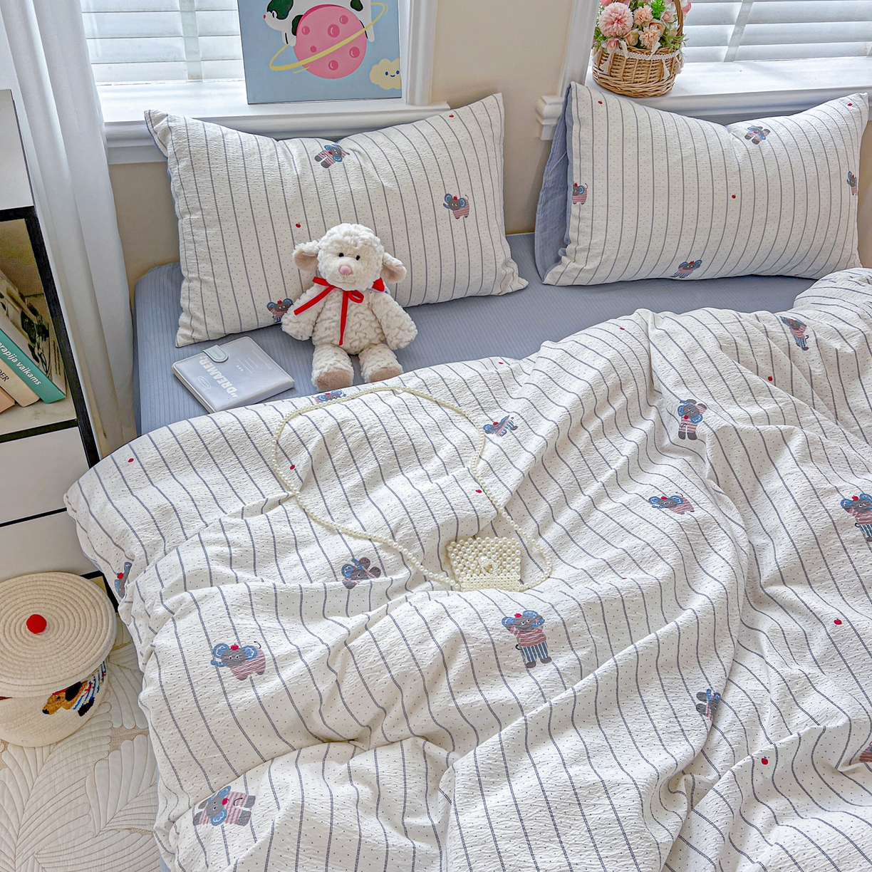 91家纺网 家纺一手货源 找家纺 梦纤绒 2025新款云感木棉皱皱双层纱四件套-简单款 条纹小象