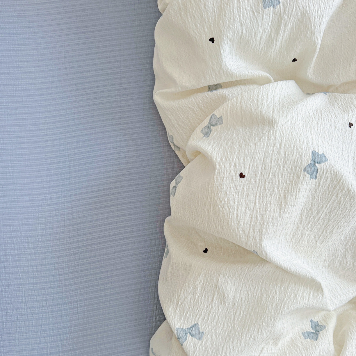 91家纺网 家纺一手货源 找家纺 梦纤绒 2025新款云感木棉皱皱双层纱四件套-简单款 夏天