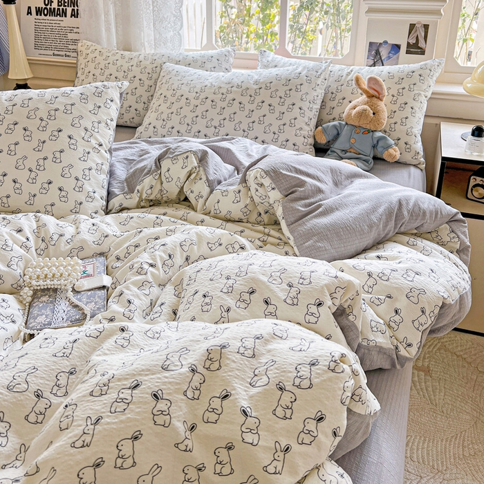 91家纺网 家纺一手货源 找家纺 梦纤绒 2025新款云感木棉皱皱双层纱四件套-简单款 小黑兔