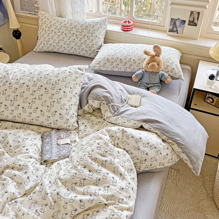 91家纺网 家纺一手货源 找家纺 梦纤绒 2025新款云感木棉皱皱双层纱四件套-简单款 小黑兔