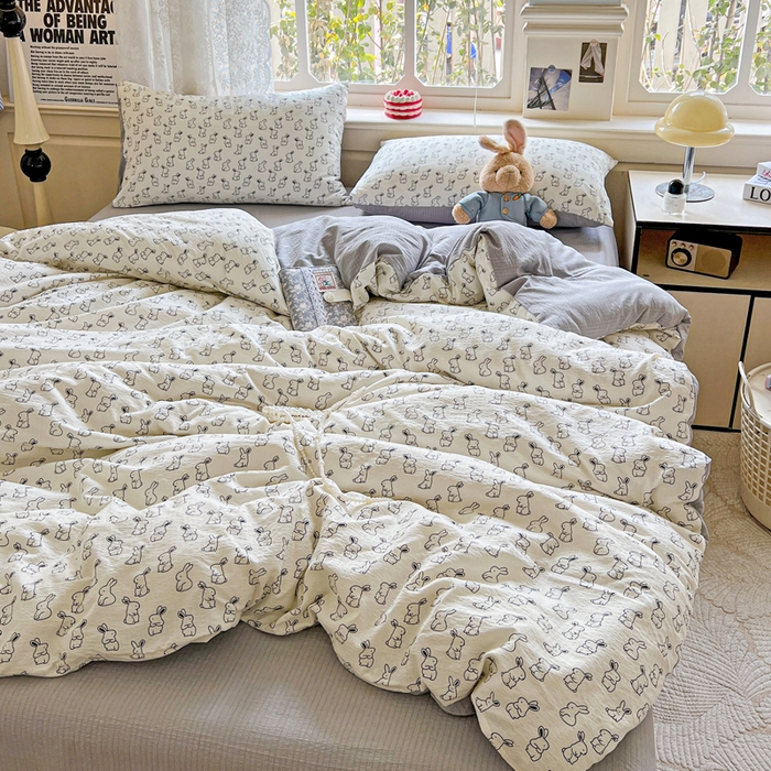 91家纺网 家纺一手货源 找家纺 梦纤绒 2025新款云感木棉皱皱双层纱四件套-简单款 小黑兔