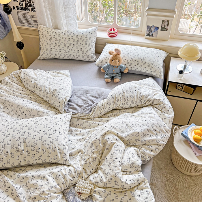 91家纺网 家纺一手货源 找家纺 梦纤绒 2025新款云感木棉皱皱双层纱四件套-简单款 小黑兔