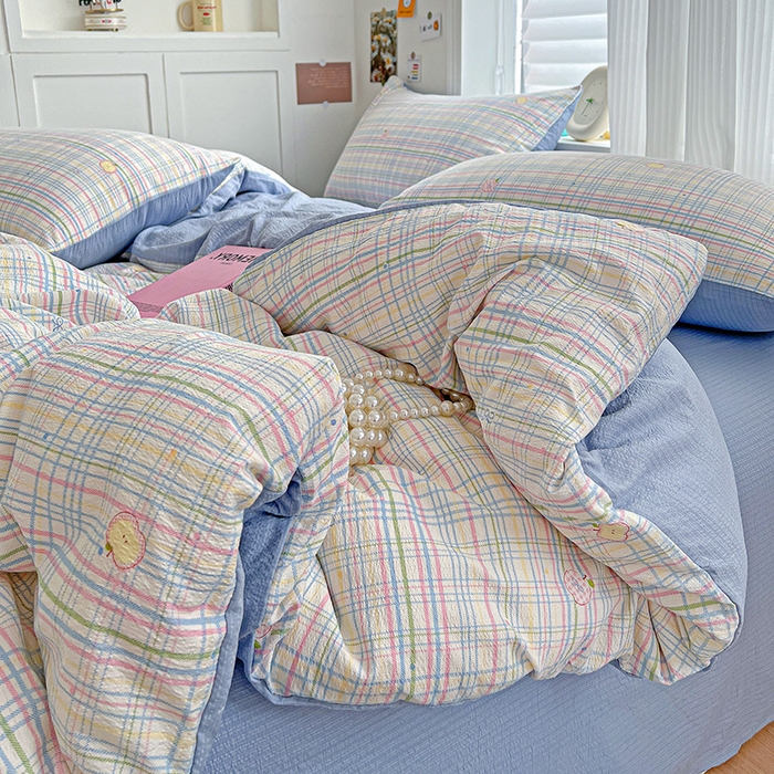 91家纺网 家纺一手货源 找家纺 梦纤绒 2025新款云感木棉皱皱双层纱四件套-简单款 小蓝格