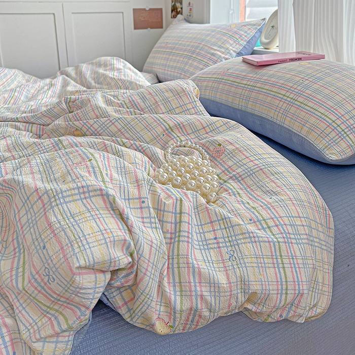 91家纺网 家纺一手货源 找家纺 梦纤绒 2025新款云感木棉皱皱双层纱四件套-简单款 小蓝格