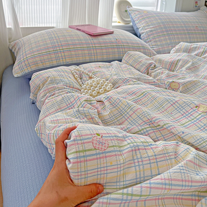 91家纺网 家纺一手货源 找家纺 梦纤绒 2025新款云感木棉皱皱双层纱四件套-简单款 小蓝格