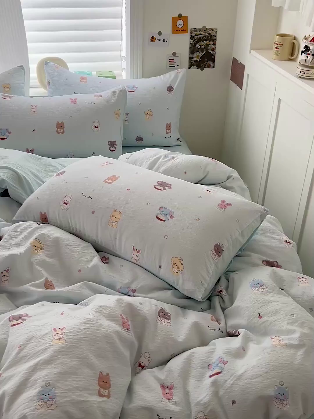 91家纺网 家纺一手货源 找家纺 梦纤绒 2025新款云感木棉皱皱双层纱四件套-简单款 小萌狗