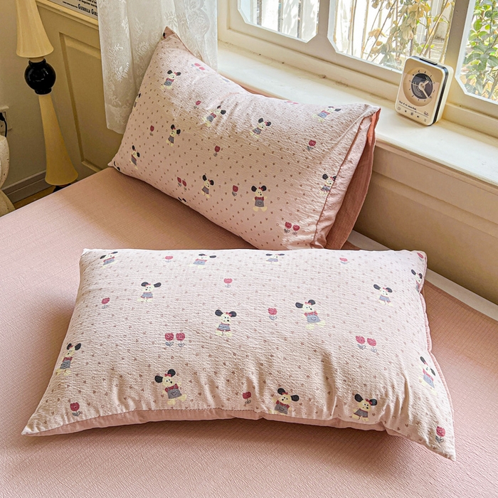 91家纺网 家纺一手货源 找家纺 梦纤绒 2025新款云感木棉皱皱双层纱四件套-简单款 小萌狗粉