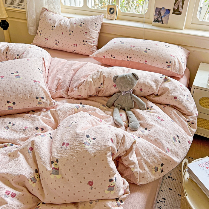 91家纺网 家纺一手货源 找家纺 梦纤绒 2025新款云感木棉皱皱双层纱四件套-简单款 小萌狗粉