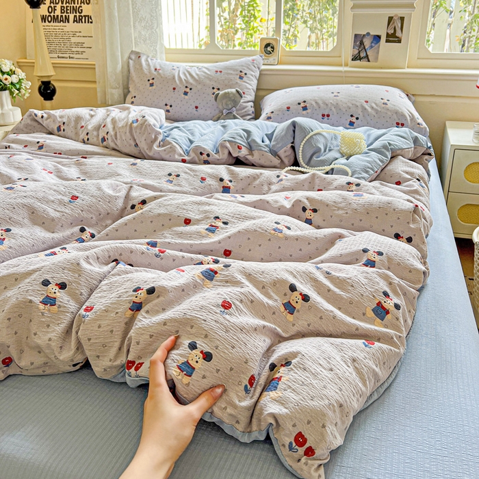 91家纺网 家纺一手货源 找家纺 梦纤绒 2025新款云感木棉皱皱双层纱四件套-简单款 小萌狗兰