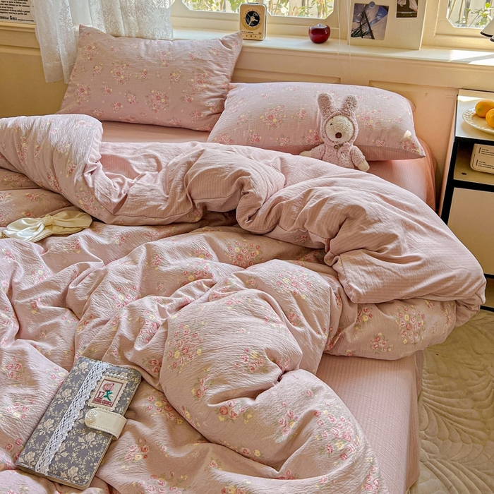 91家纺网 家纺一手货源 找家纺 梦纤绒 2025新款云感木棉皱皱双层纱四件套-简单款 一束温柔
