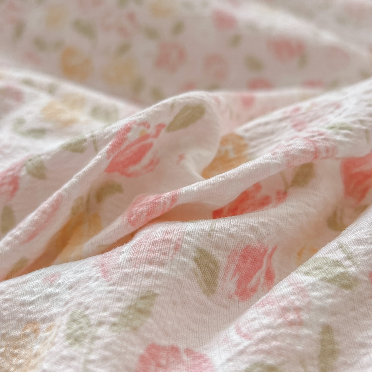 91家纺网 家纺一手货源 找家纺 梦纤绒 2025新款云感木棉皱皱双层纱四件套-简单款 郁金香小兔粉