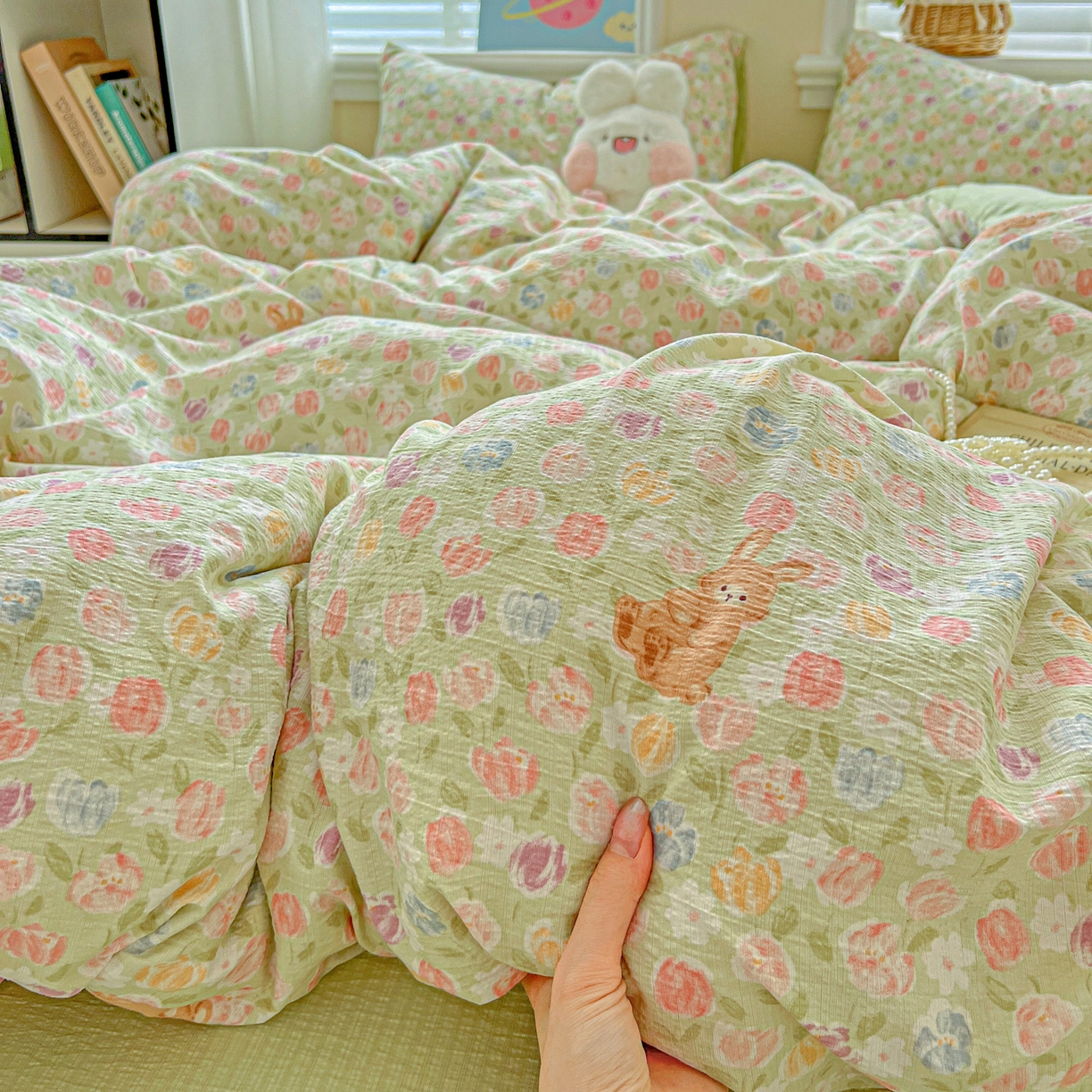 91家纺网 家纺一手货源 找家纺 梦纤绒 2025新款云感木棉皱皱双层纱四件套-简单款 郁金香小兔绿