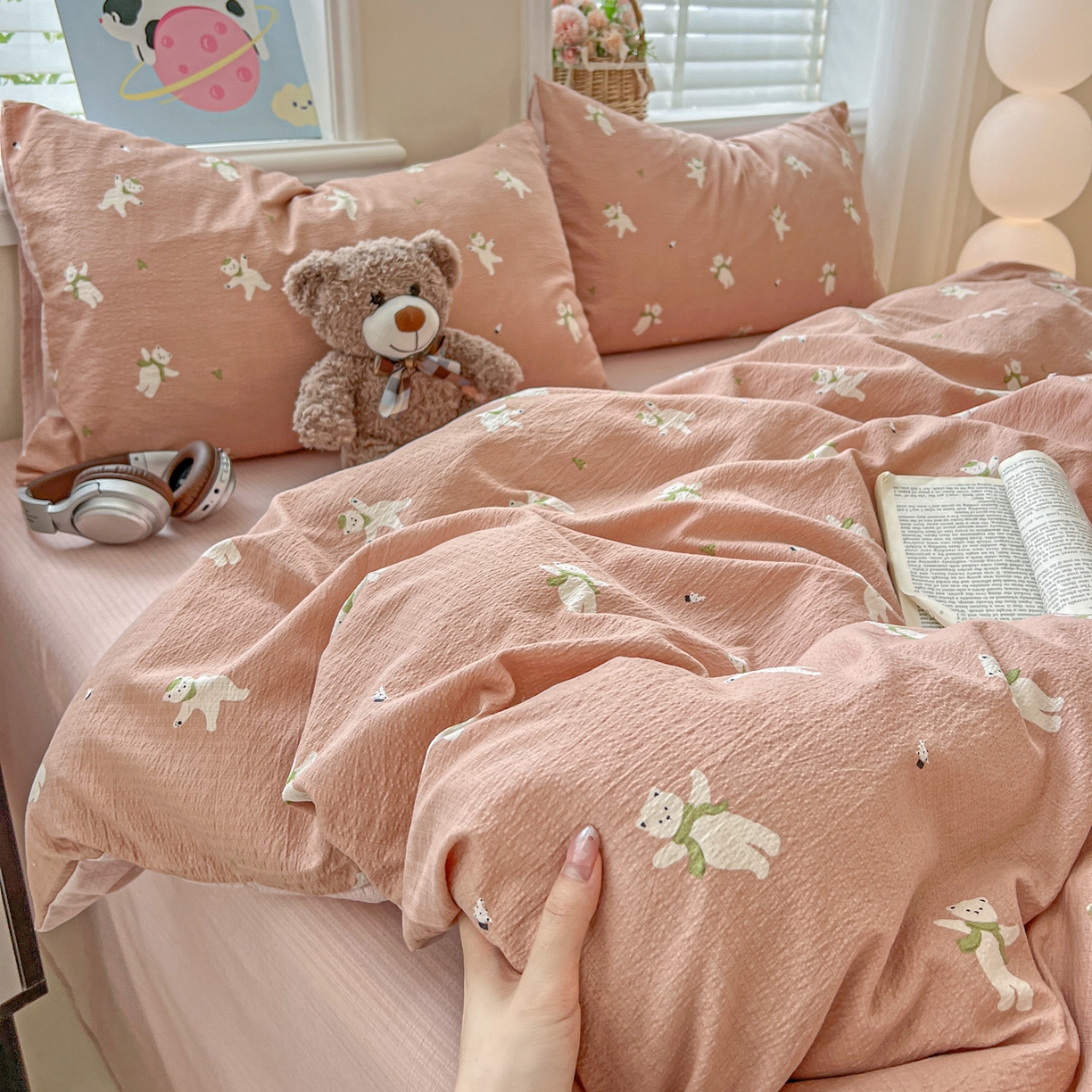 91家纺网 家纺一手货源 找家纺 梦纤绒 2025新款云感木棉皱皱双层纱四件套-简单款 运动健将熊