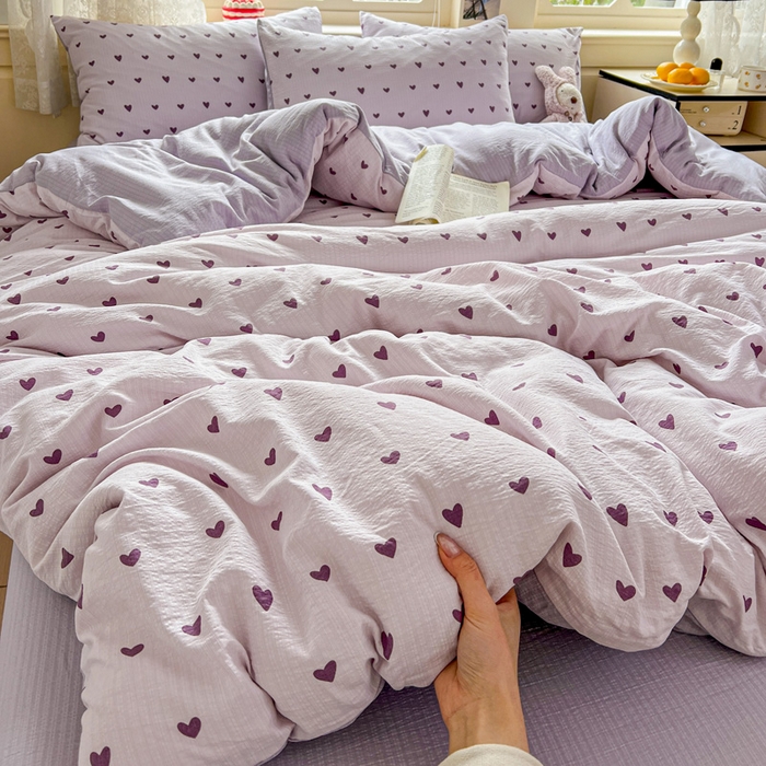 91家纺网 家纺一手货源 找家纺 梦纤绒 2025新款云感木棉皱皱双层纱四件套-简单款 紫爱心