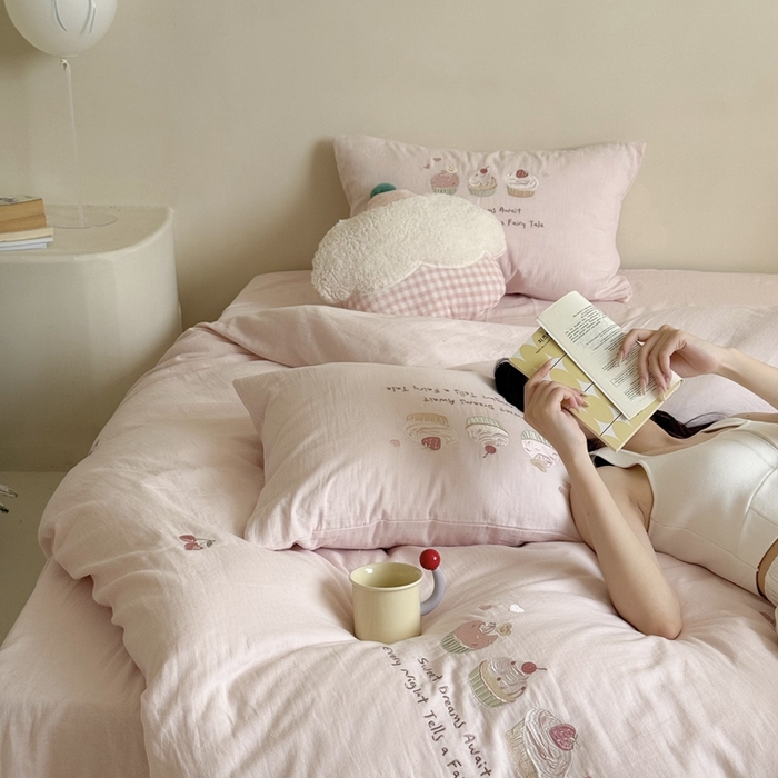 91家纺网 家纺一手货源 找家纺 （总）鹿班家居 2025新款全棉纯棉皱皱纱精密刺绣系列四件套-香草甜铺（标准会员-20元）