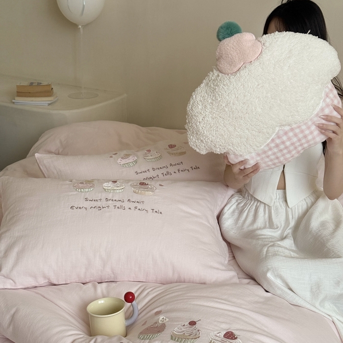 91家纺网 家纺一手货源 找家纺 （总）鹿班家居 2025新款全棉纯棉皱皱纱精密刺绣系列四件套-香草甜铺（标准会员-20元）