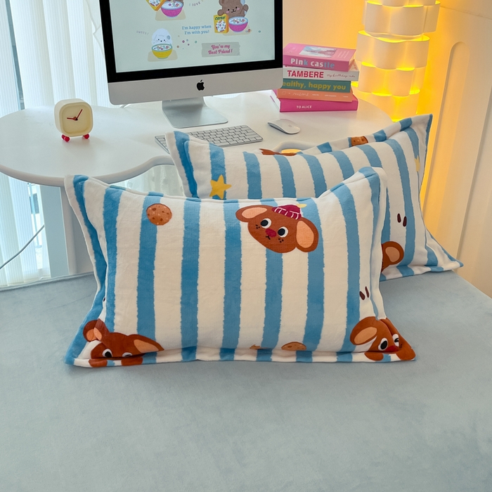 91家纺网 家纺一手货源 找家纺 眠博士 2025新款烂花牛奶绒印花牛奶绒加厚保暖简单款四件套 简单款-饼干狗狗