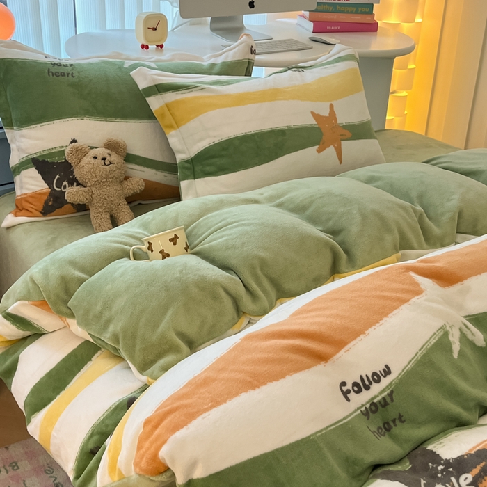 91家纺网 家纺一手货源 找家纺 眠博士 2025新款烂花牛奶绒印花牛奶绒加厚保暖简单款四件套 简单款-灿若繁星