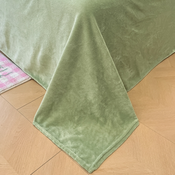 91家纺网 家纺一手货源 找家纺 眠博士 2025新款烂花牛奶绒印花牛奶绒加厚保暖简单款四件套 简单款-灿若繁星