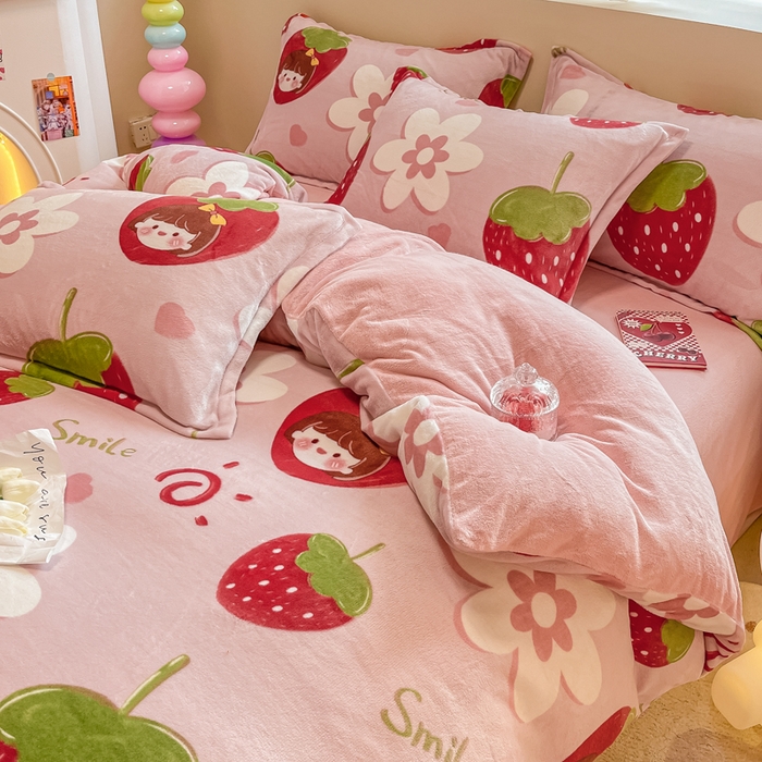 91家纺网 家纺一手货源 找家纺 眠博士 2025新款烂花牛奶绒印花牛奶绒加厚保暖简单款四件套 简单款-草莓女孩