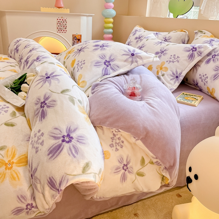 91家纺网 家纺一手货源 找家纺 眠博士 2025新款烂花牛奶绒印花牛奶绒加厚保暖简单款四件套 简单款-花溪紫