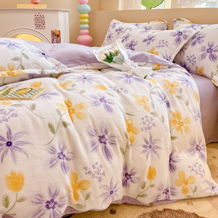 91家纺网 家纺一手货源 找家纺 眠博士 2025新款烂花牛奶绒印花牛奶绒加厚保暖简单款四件套 简单款-花溪紫