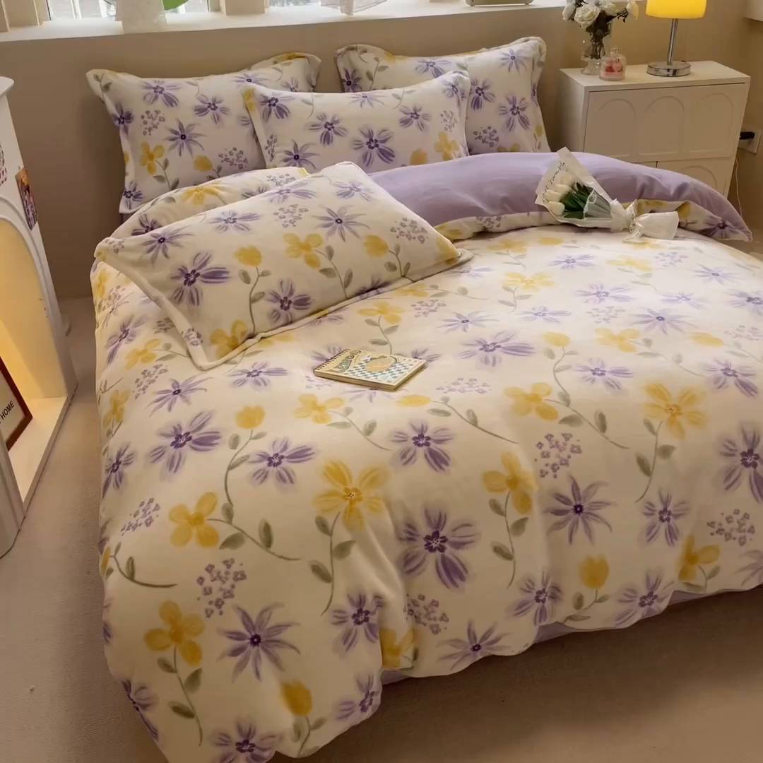 91家纺网 家纺一手货源 找家纺 眠博士 2025新款烂花牛奶绒印花牛奶绒加厚保暖简单款四件套 简单款-花溪紫