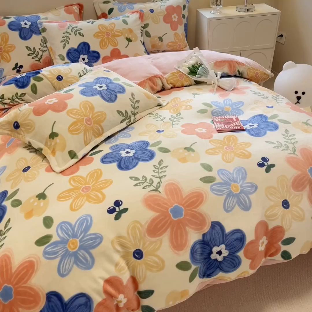 91家纺网 家纺一手货源 找家纺 眠博士 2025新款烂花牛奶绒印花牛奶绒加厚保暖简单款四件套 简单款-花漾粉