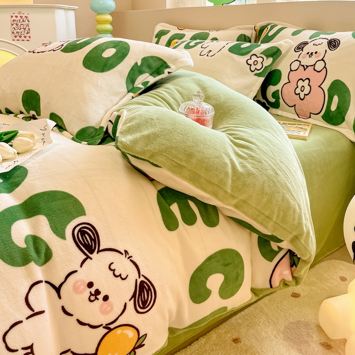 91家纺网 家纺一手货源 找家纺 眠博士 2025新款烂花牛奶绒印花牛奶绒加厚保暖简单款四件套 简单款-快乐汪汪