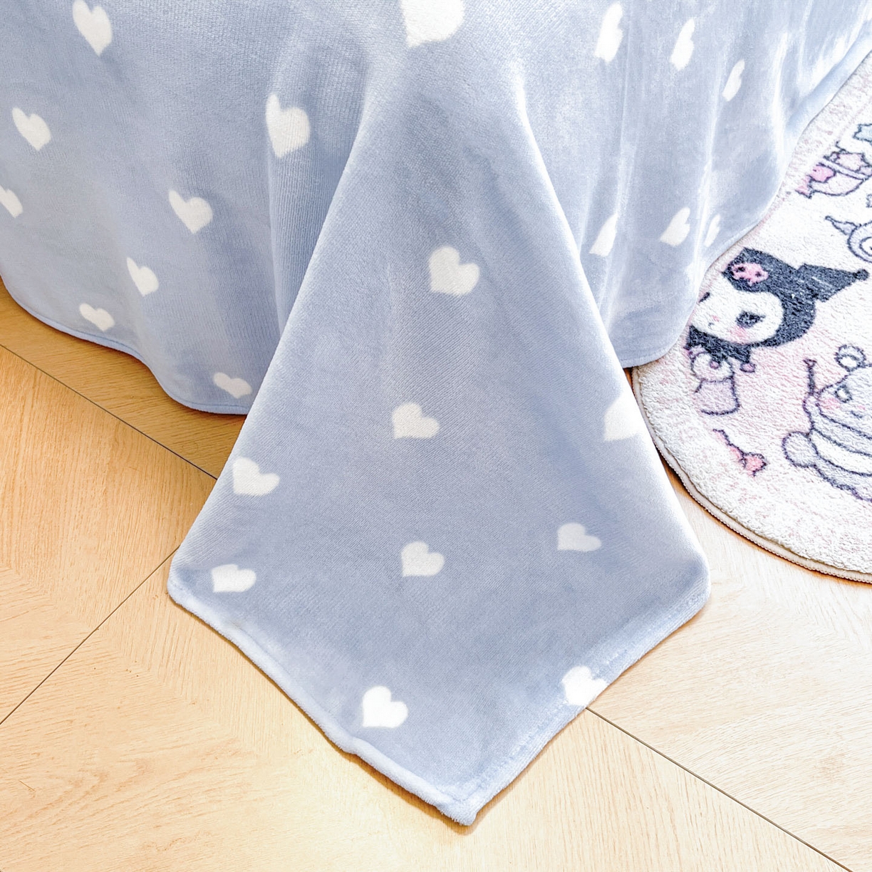 91家纺网 家纺一手货源 找家纺 暮思家居 2025新款正版授权三丽鸥大阪数码印花高克重加厚保暖牛奶绒四件套 绒大阪-格子KT