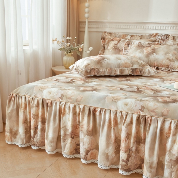 91家纺网 家纺一手货源 找家纺 缦彩 2025新款100%全棉A类数码印花床裙遮丑花边床单床罩四件套 葵樱-红