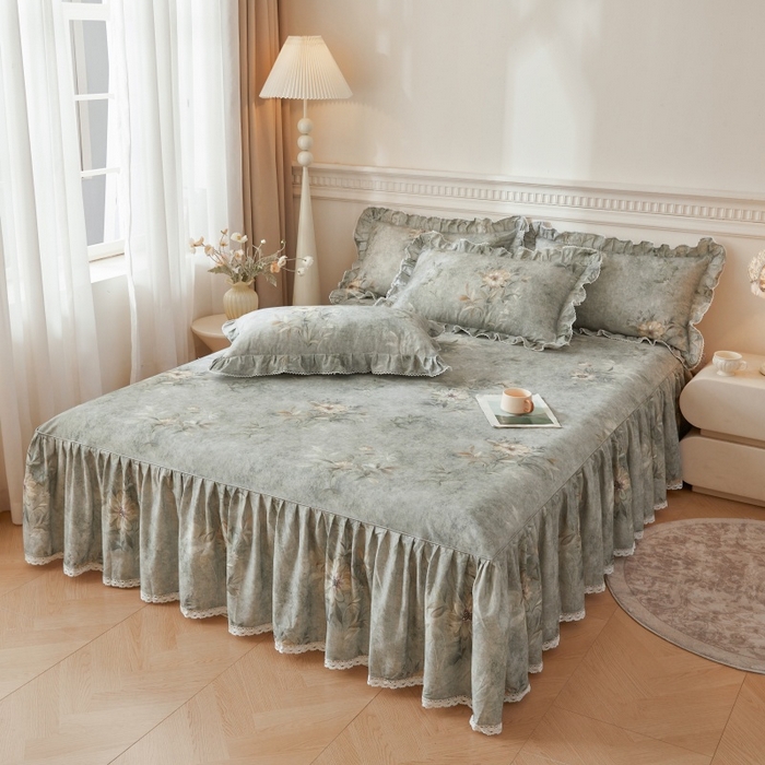 91家纺网 家纺一手货源 找家纺 缦彩 2025新款100%全棉A类数码印花床裙遮丑花边床单床罩四件套 梦境-灰