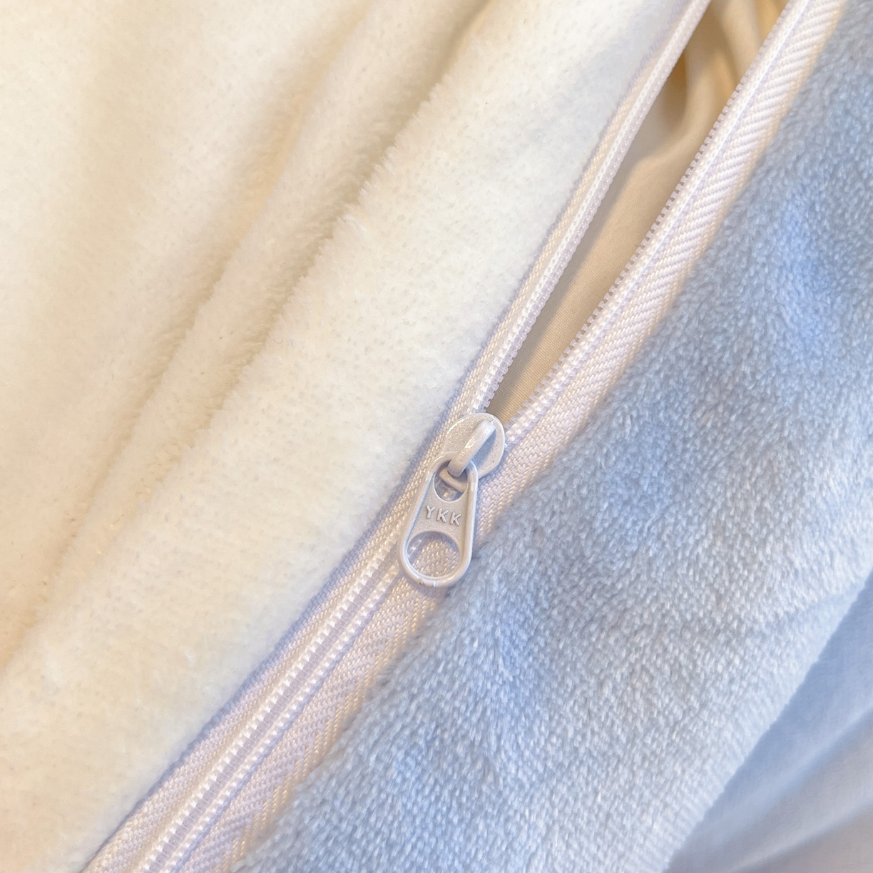 91家纺网 家纺一手货源 找家纺 暮思家居 2025新款正版授权三丽鸥大阪数码印花高克重加厚保暖牛奶绒四件套 绒大阪-格子KT