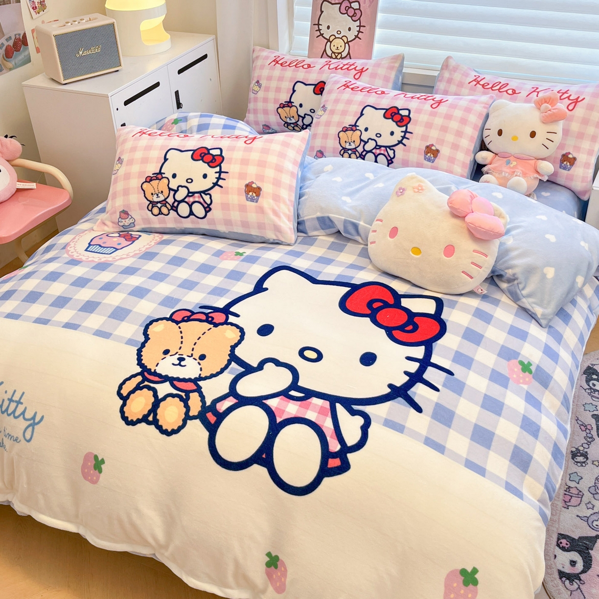 91家纺网 家纺一手货源 找家纺 暮思家居 2025新款正版授权三丽鸥大阪数码印花高克重加厚保暖牛奶绒四件套 绒大阪-格子KT