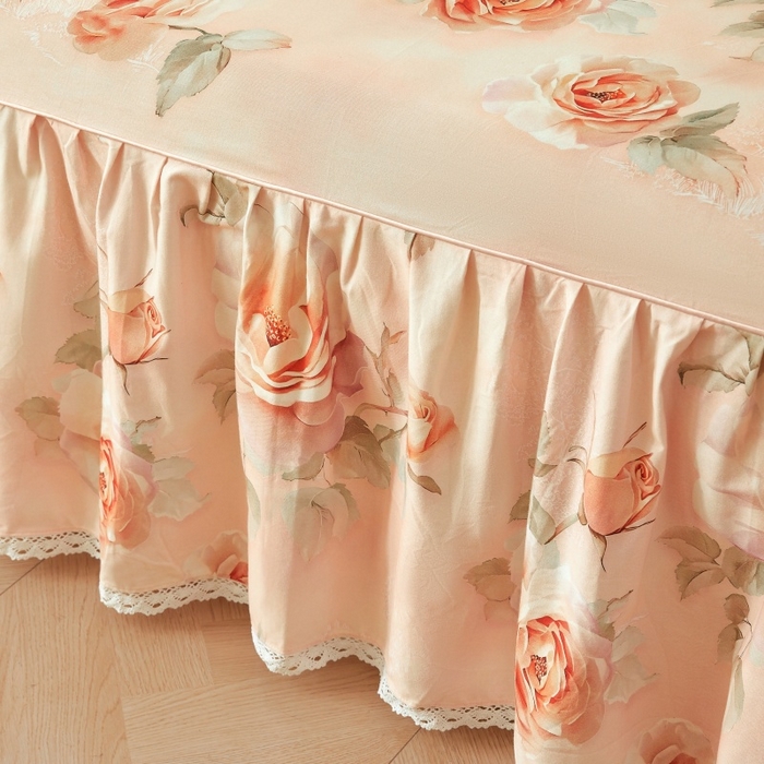 91家纺网 家纺一手货源 找家纺 缦彩 2025新款100%全棉A类数码印花床裙遮丑花边床单床罩四件套 圣托里尼-玉色